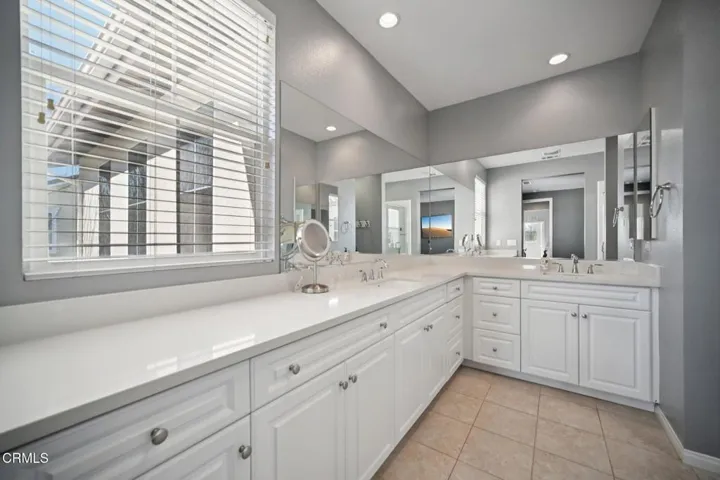 33-web-or-mls-Lisbon Ln-S2401-033