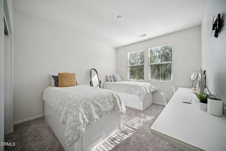 23-web-or-mls-Lisbon Ln-S2401-023