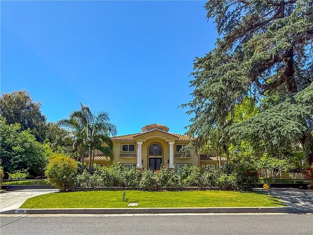 202 W Lemon Avenue, Arcadia, California 91007 home-pic-2