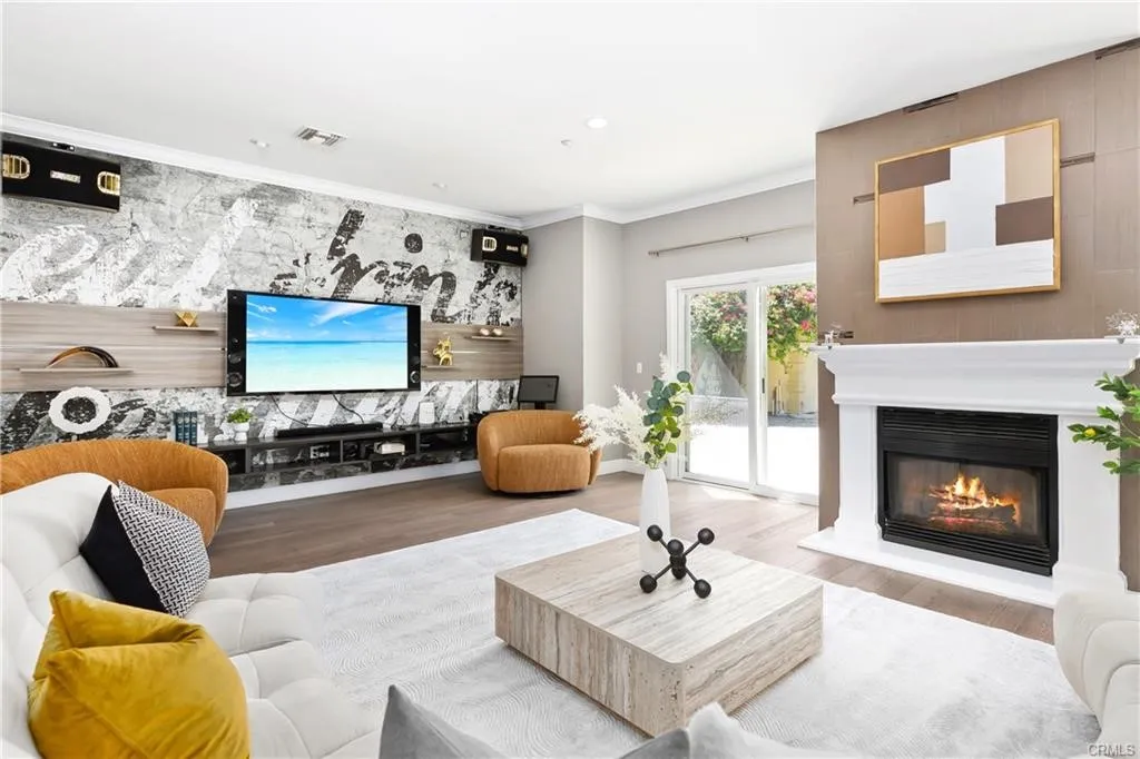 202 W Lemon Avenue, Arcadia, California 91007 home-pic-18