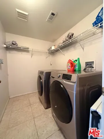 719 W Avenue Q10, Palmdale, California 93551