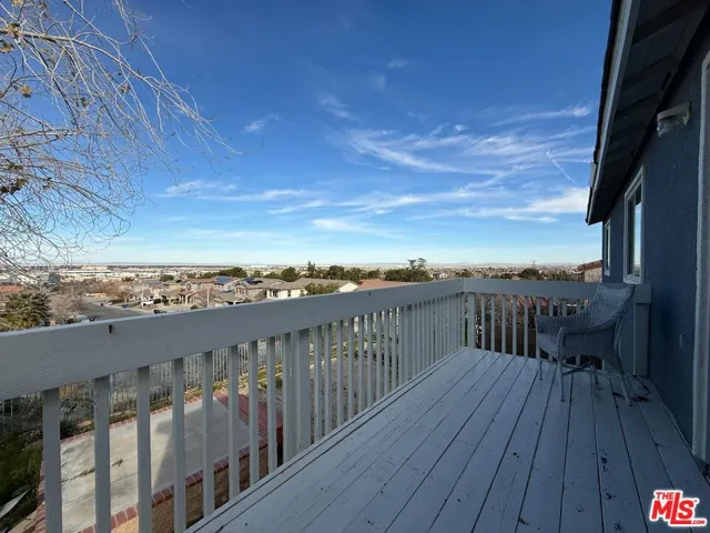 719 W Avenue Q10, Palmdale, California 93551