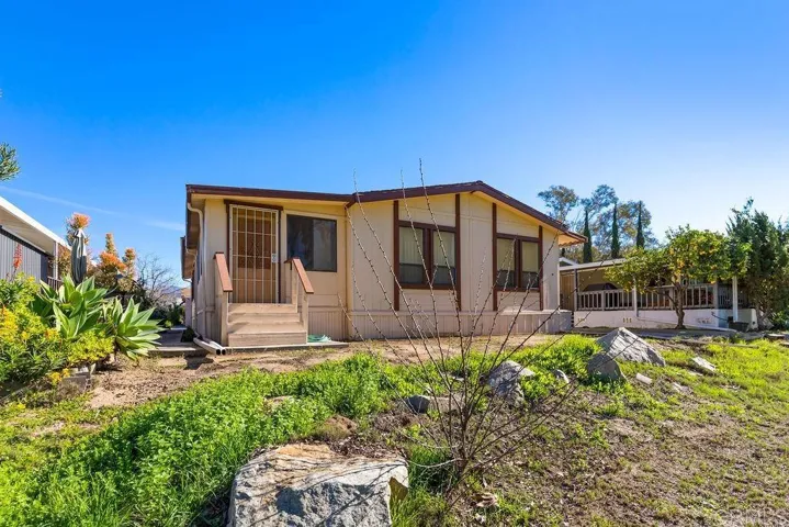 11949 Riverside Dr. 36, Lakeside, California 92040