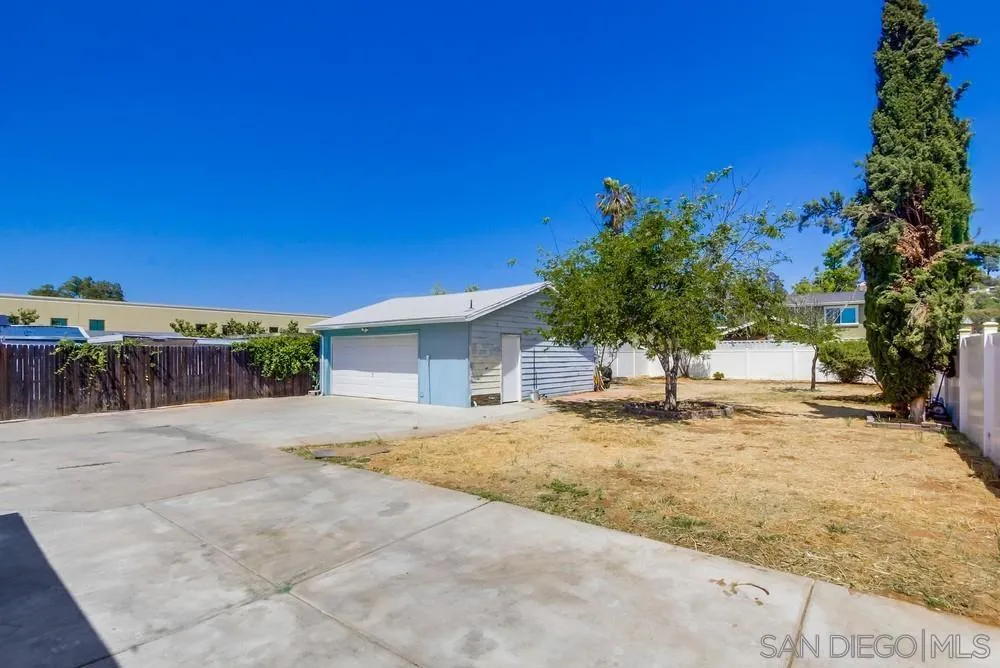 8749 Cottonwood Avenue, Santee, California 92071 home-pic-47