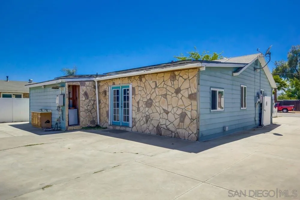 8749 Cottonwood Avenue, Santee, California 92071 home-pic-52