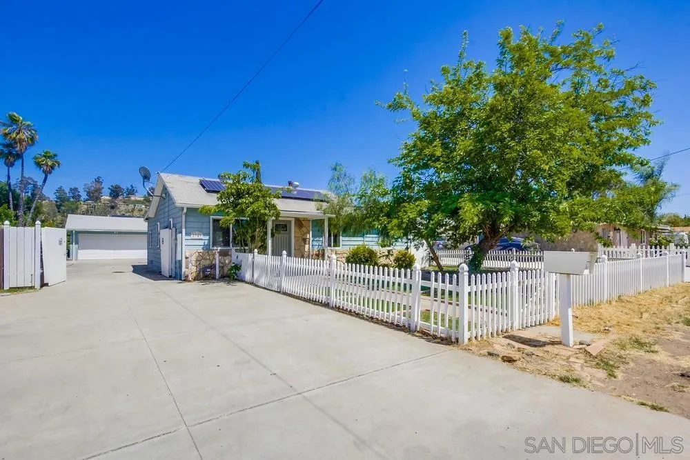 8749 Cottonwood Avenue, Santee, California 92071 home-pic-2