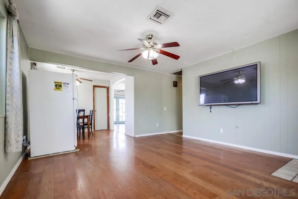 8749 Cottonwood Avenue, Santee, California 92071 home-pic-17