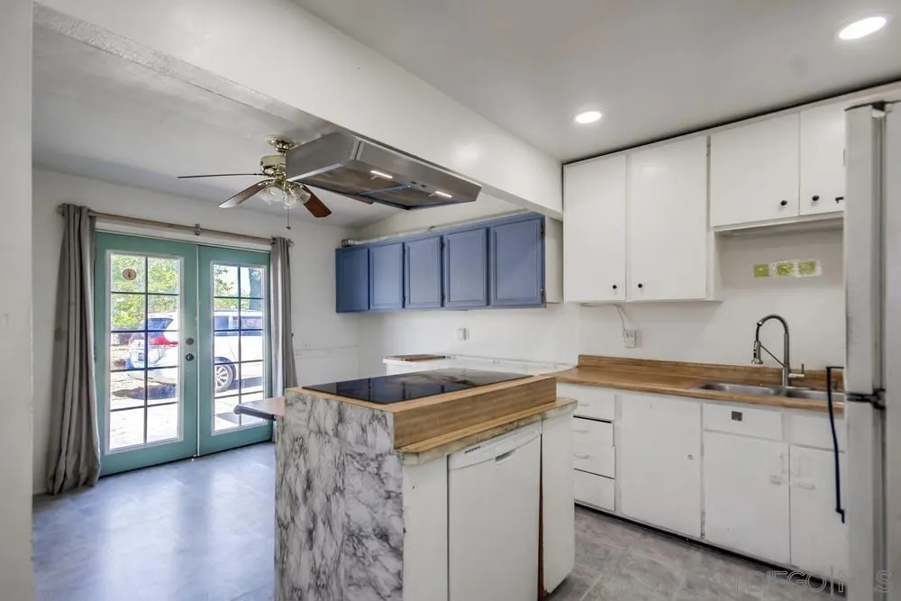 8749 Cottonwood Avenue, Santee, California 92071 home-pic-20