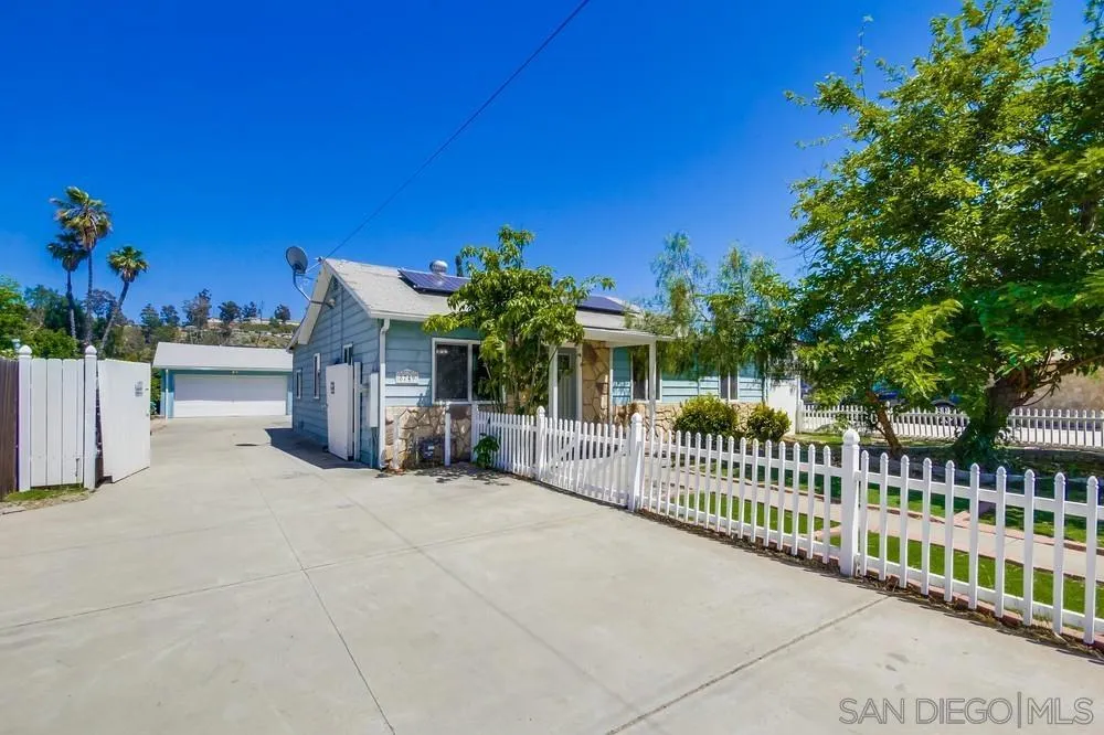 8749 Cottonwood Avenue, Santee, California 92071 home-pic-3
