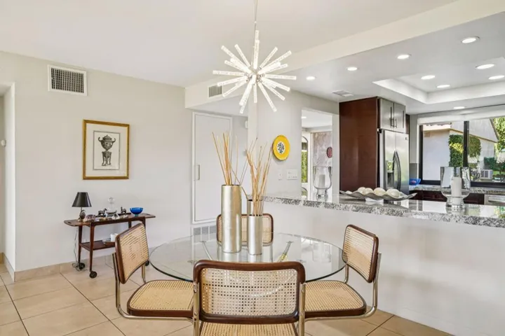 9-web-or-mls-La Cerra Dr-S1111-009