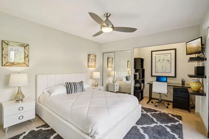 25-web-or-mls-La Cerra Dr-S1111-025