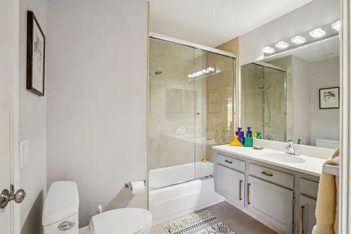 24-web-or-mls-La Cerra Dr-S1111-024