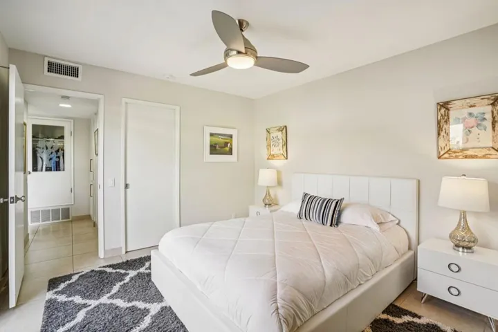 28-web-or-mls-La Cerra Dr-S1111-028