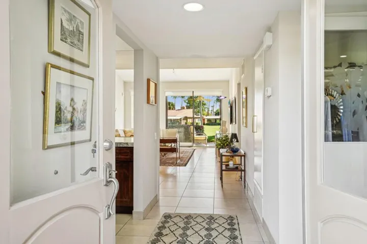 22-web-or-mls-La Cerra Dr-S1111-022