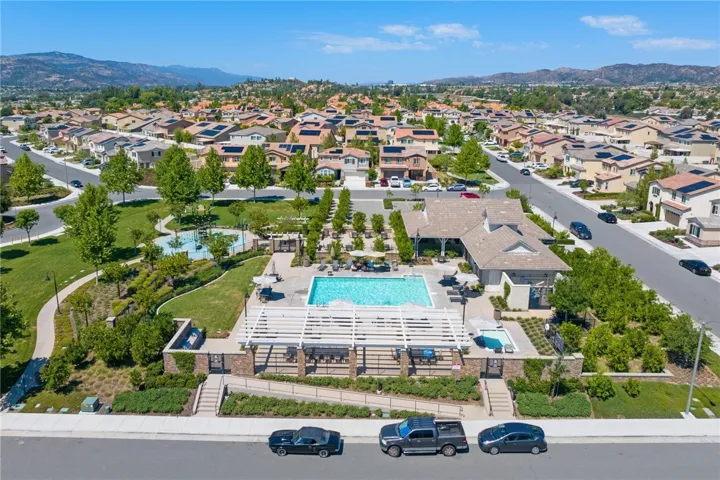 Santa Rosa Highlands aerial view of HOA amenities