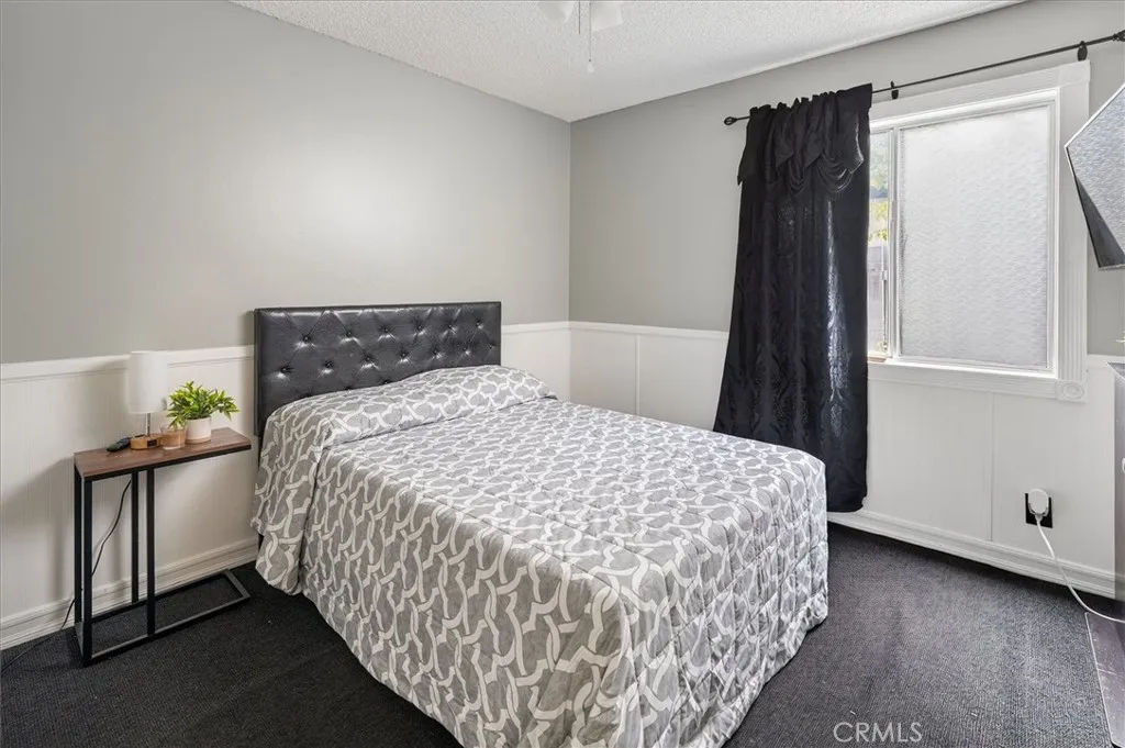 28308 Simsalido Avenue, Canyon Country, California 91387 home-pic-14