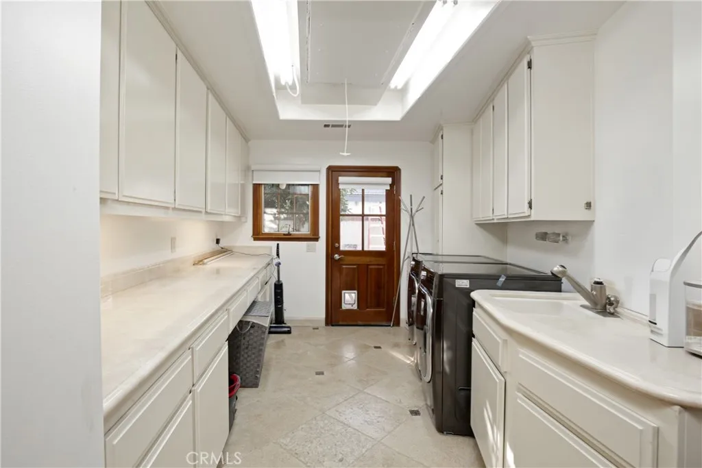 9378 Suva Street, Downey, California 90240 home-pic-33
