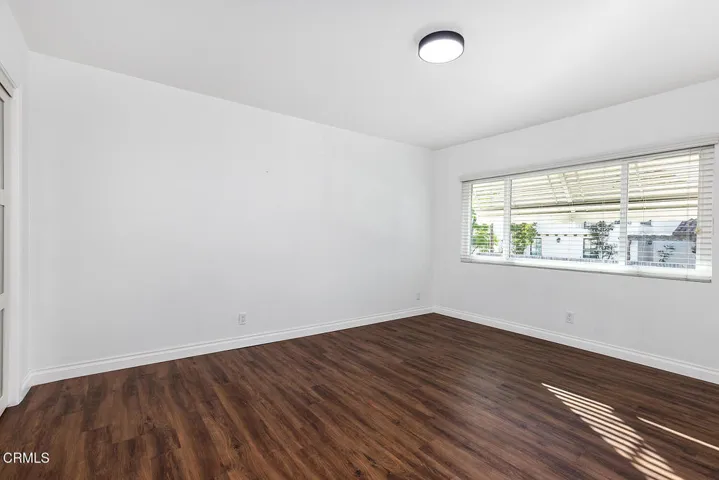 385 S Oakland Ave #205 039-mls