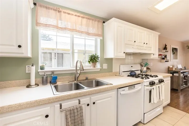 3860 S Higuera D23, San Luis Obispo, California 93401