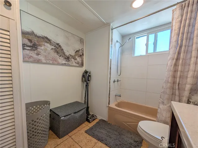 extra space for storage in bathroom