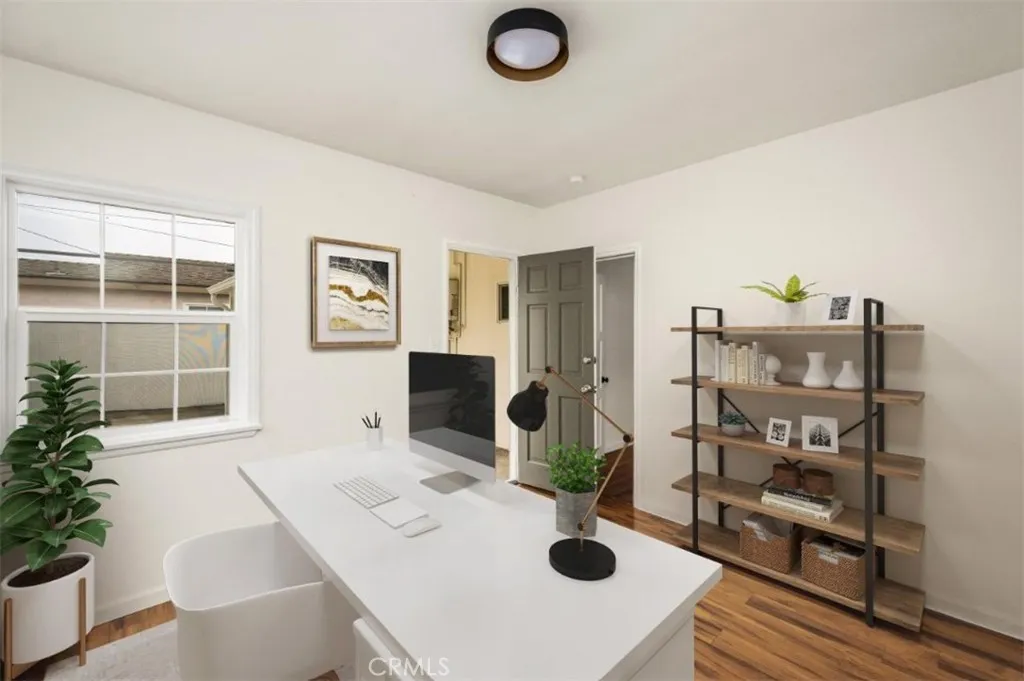 6404 Indiana Avenue, Long Beach, California 90805 home-pic-22