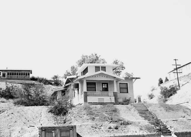 Historical photo provided by seller
