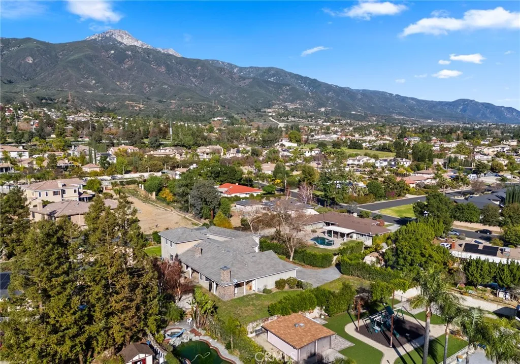5836 Buckthorn, Rancho Cucamonga, California 91737 home-pic-4