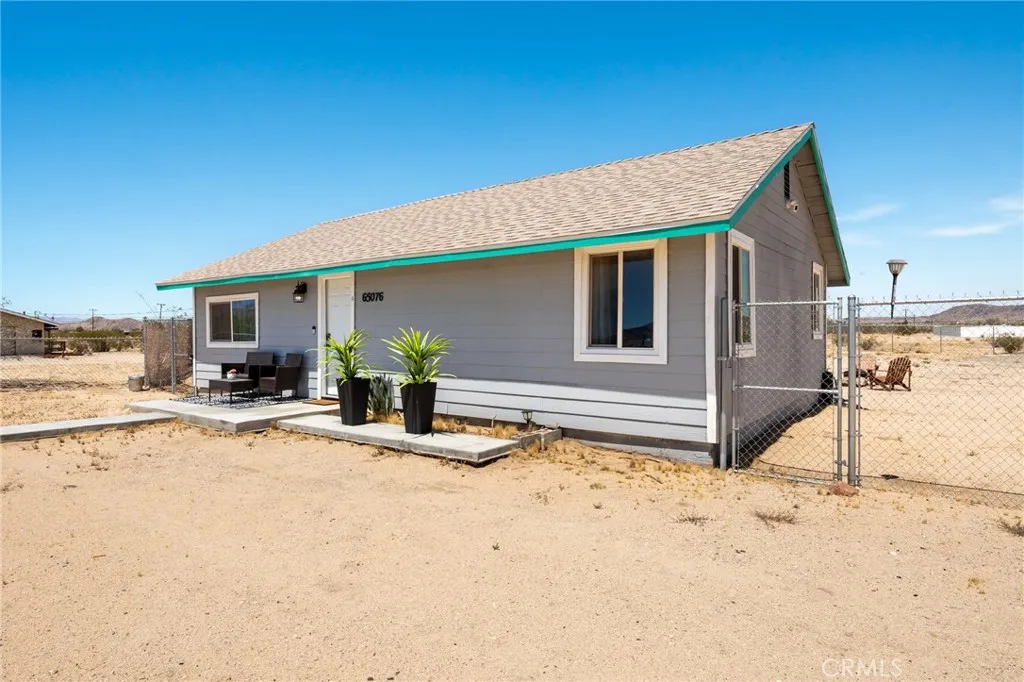 65076 E Broadway, Joshua Tree, California 92252 home-pic-1