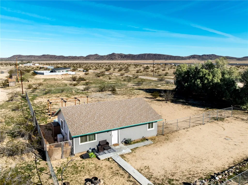 65076 E Broadway, Joshua Tree, California 92252 home-pic-5
