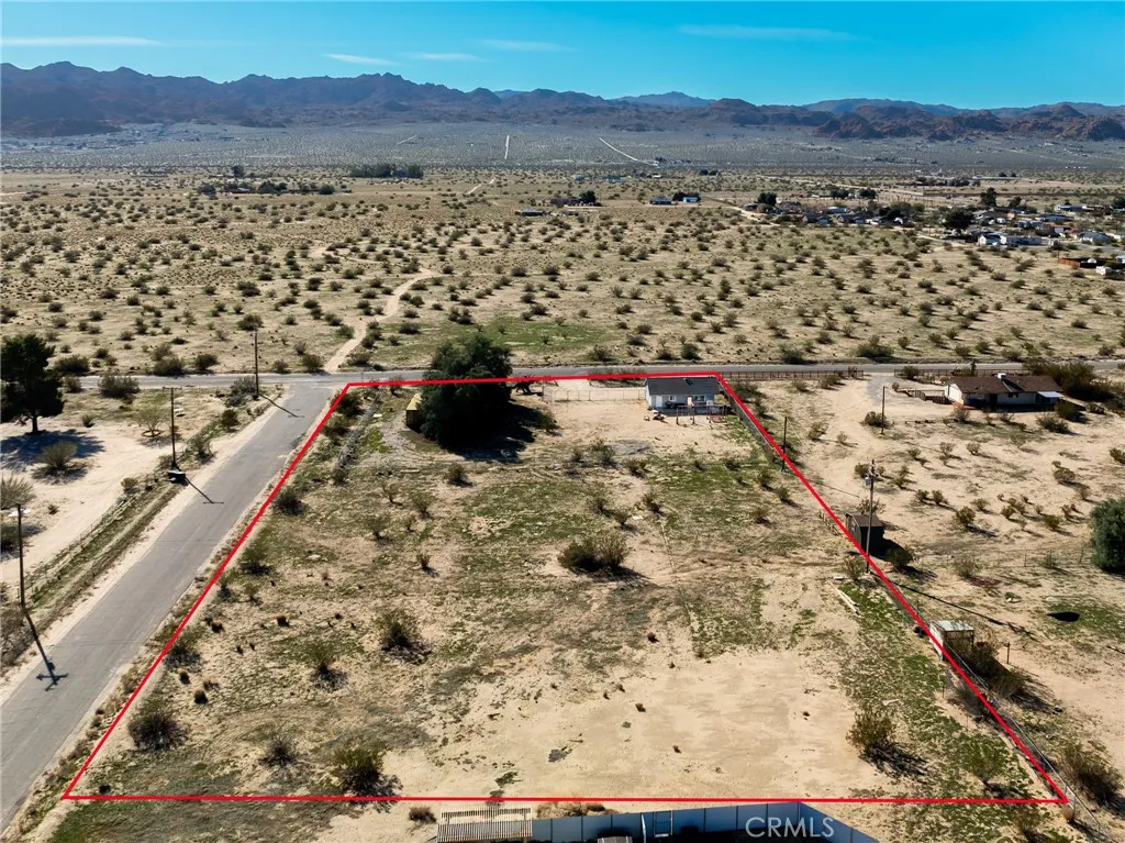 65076 E Broadway, Joshua Tree, California 92252 home-pic-4