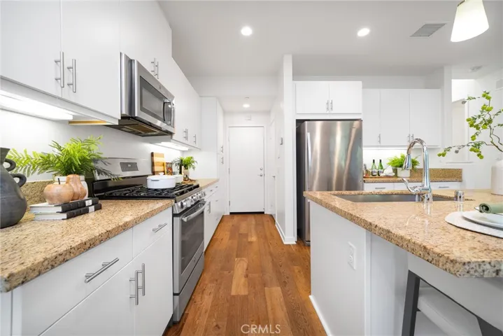 18 Prominence, Lake Forest, California 92630