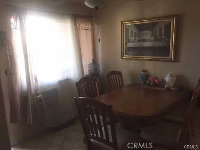 801 S Lyon Street H-3, Santa Ana, California 92705 home-pic-6