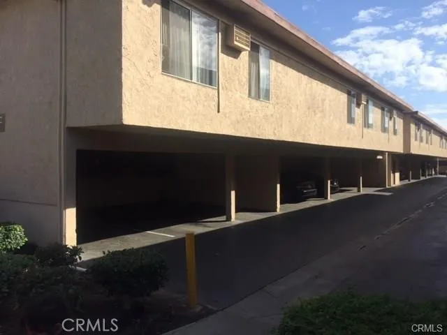 801 S Lyon Street H-3, Santa Ana, California 92705 home-pic-16