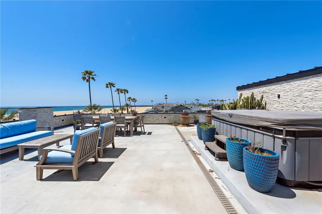 1504 W Oceanfront 5, Newport Beach, California 92663 home-pic-10