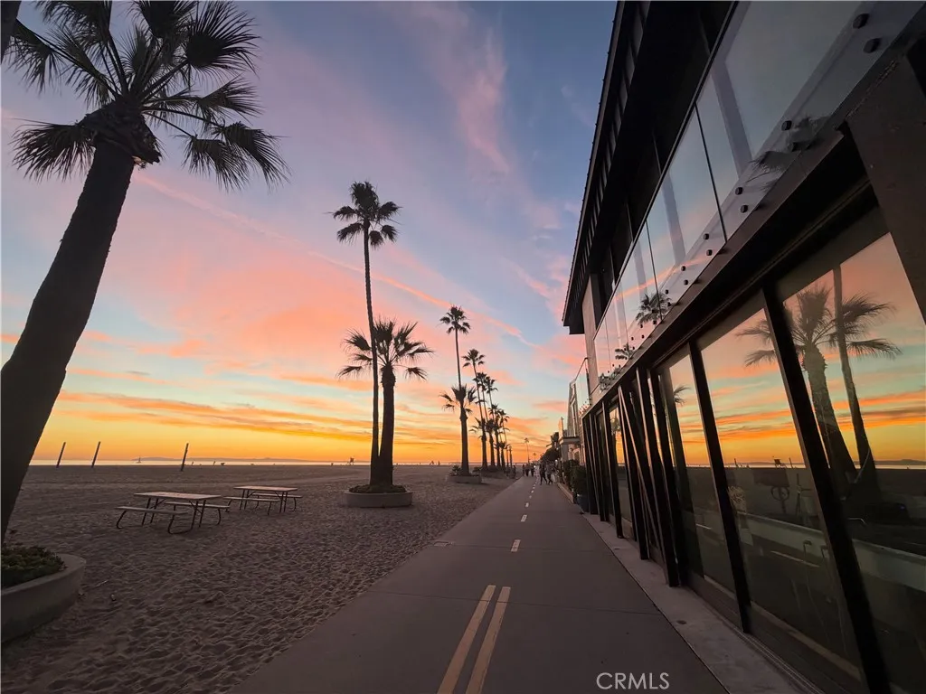 1504 W Oceanfront 5, Newport Beach, California 92663 home-pic-36