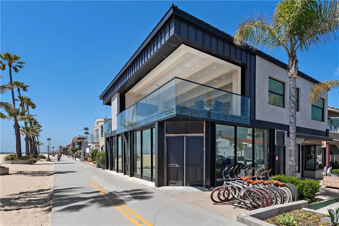 1504 W Oceanfront 5, Newport Beach, California 92663 home-pic-1