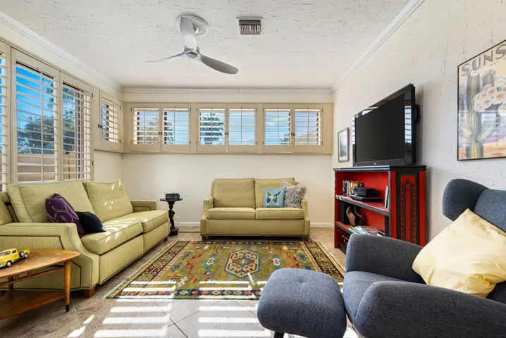 26-web-or-mls-VMDesertW_OPMG_0126_026