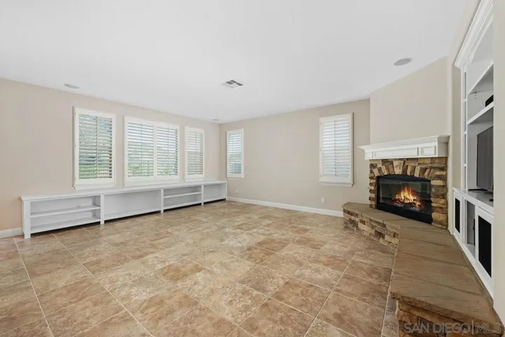 Den/Family/Great Room