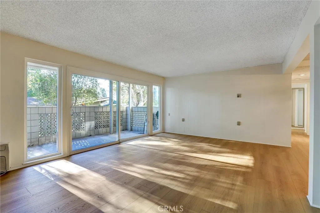 95 Calle Aragon A, Laguna Woods, California 92637 home-pic-3