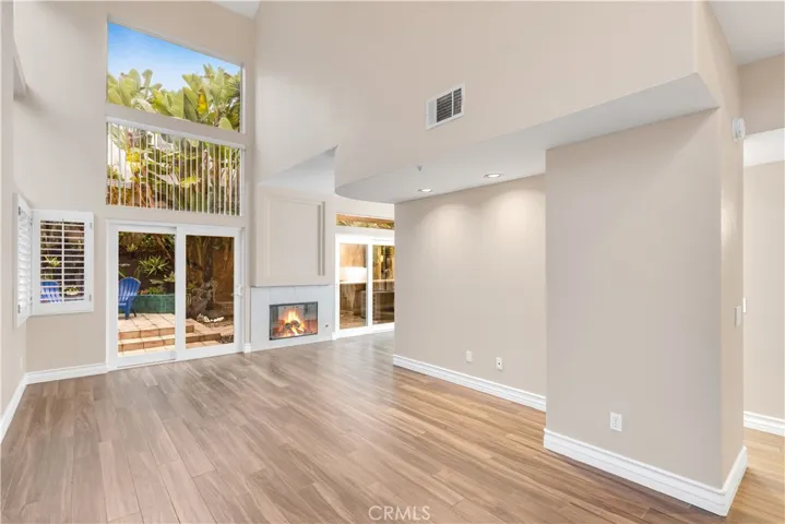 The living room is spacious as well as light and bright.