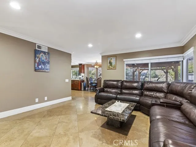 2220 Bloomfield Lane, Corona, California 92882 home-pic-18