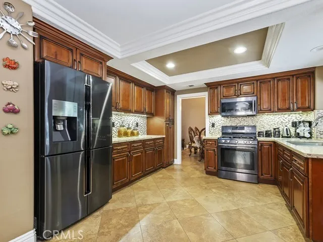 2220 Bloomfield Lane, Corona, California 92882 home-pic-12