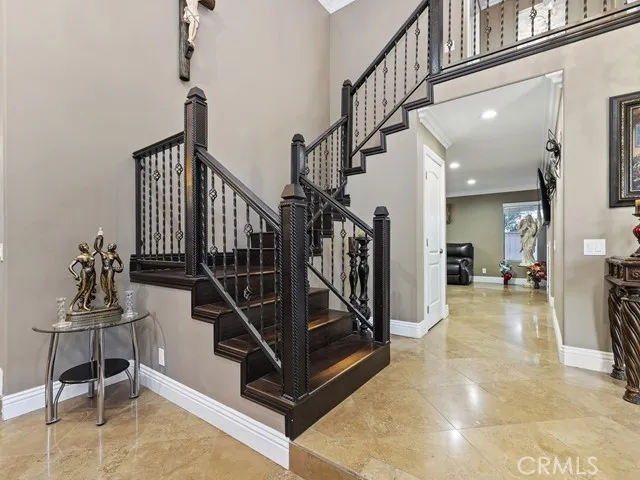 2220 Bloomfield Lane, Corona, California 92882 home-pic-5