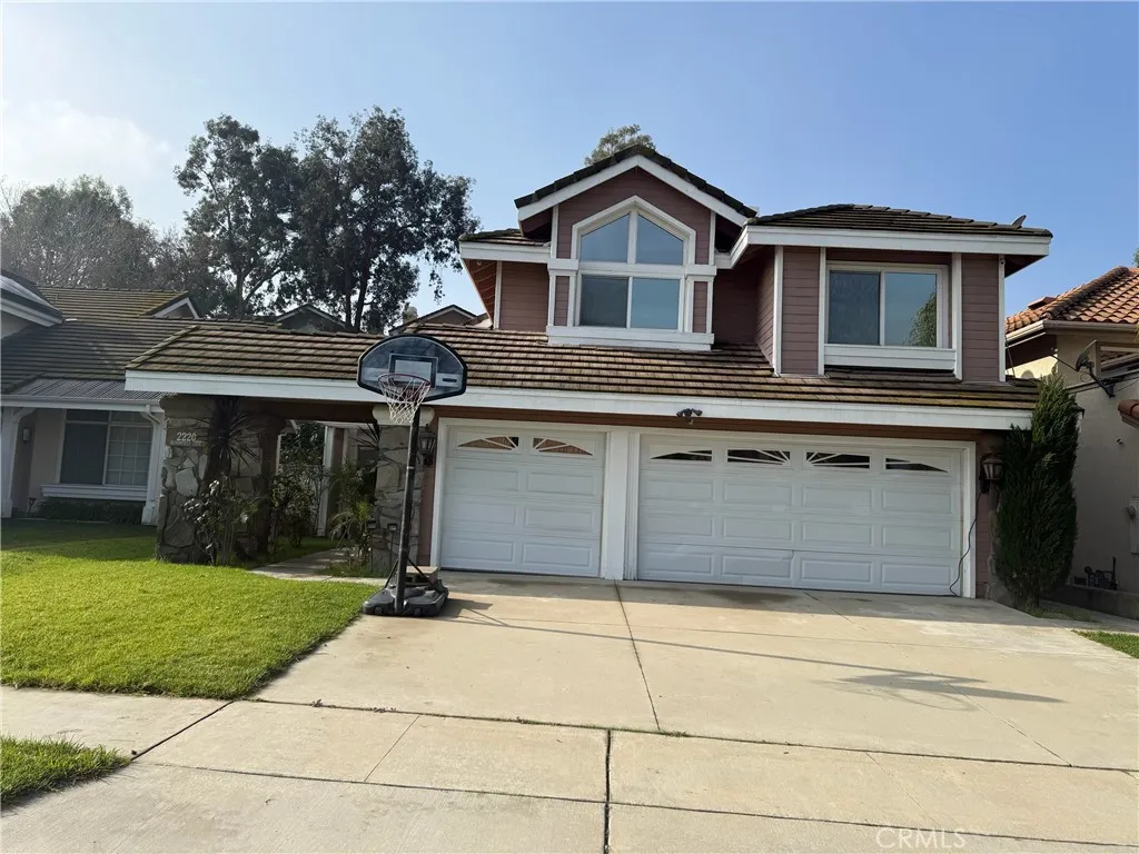 2220 Bloomfield Lane, Corona, California 92882 home-pic-1