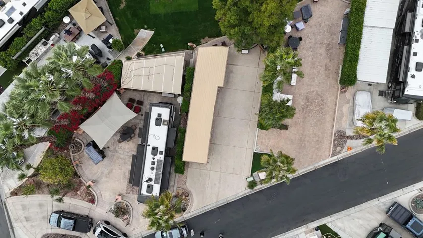 401 drone straigt down