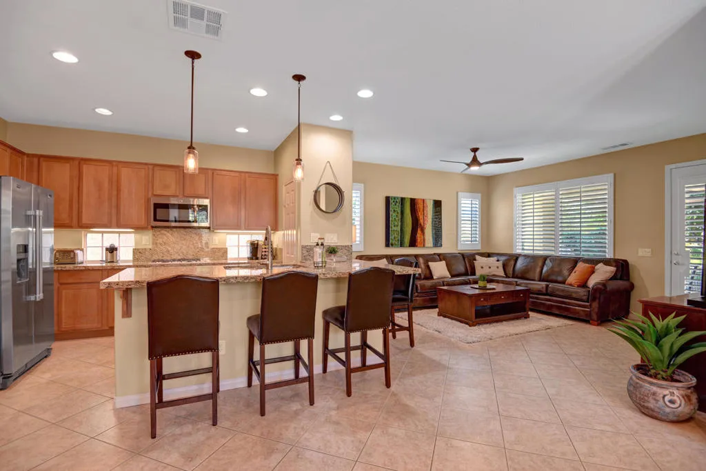 82237 Travolta Avenue, Indio, California 92201 home-pic-10