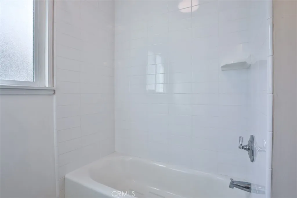 854 Alandele Avenue, Los Angeles, California 90036 home-pic-13