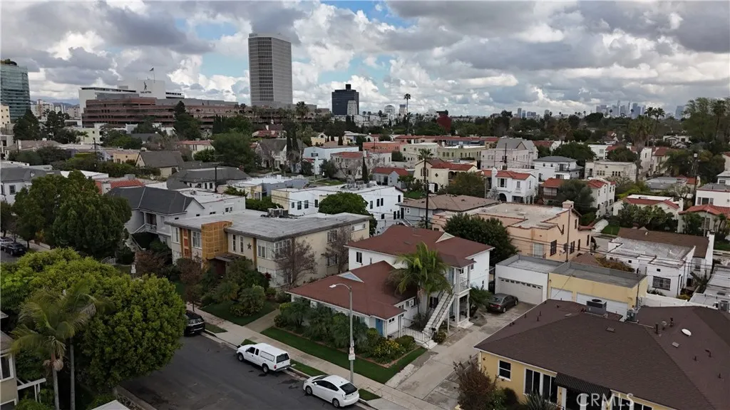 854 Alandele Avenue, Los Angeles, California 90036 home-pic-19