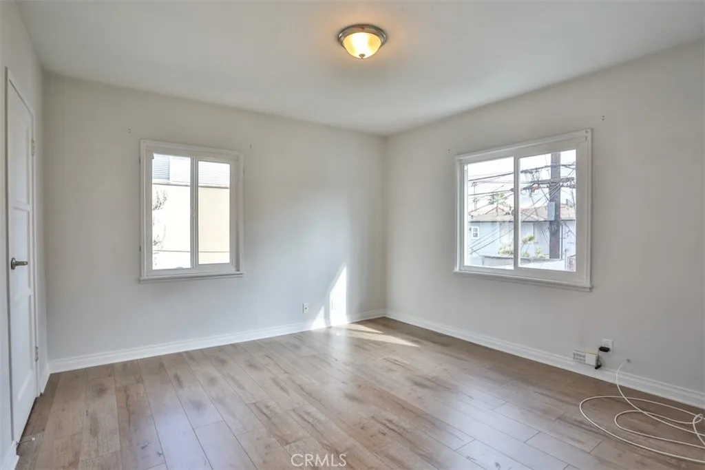 854 Alandele Avenue, Los Angeles, California 90036 home-pic-10
