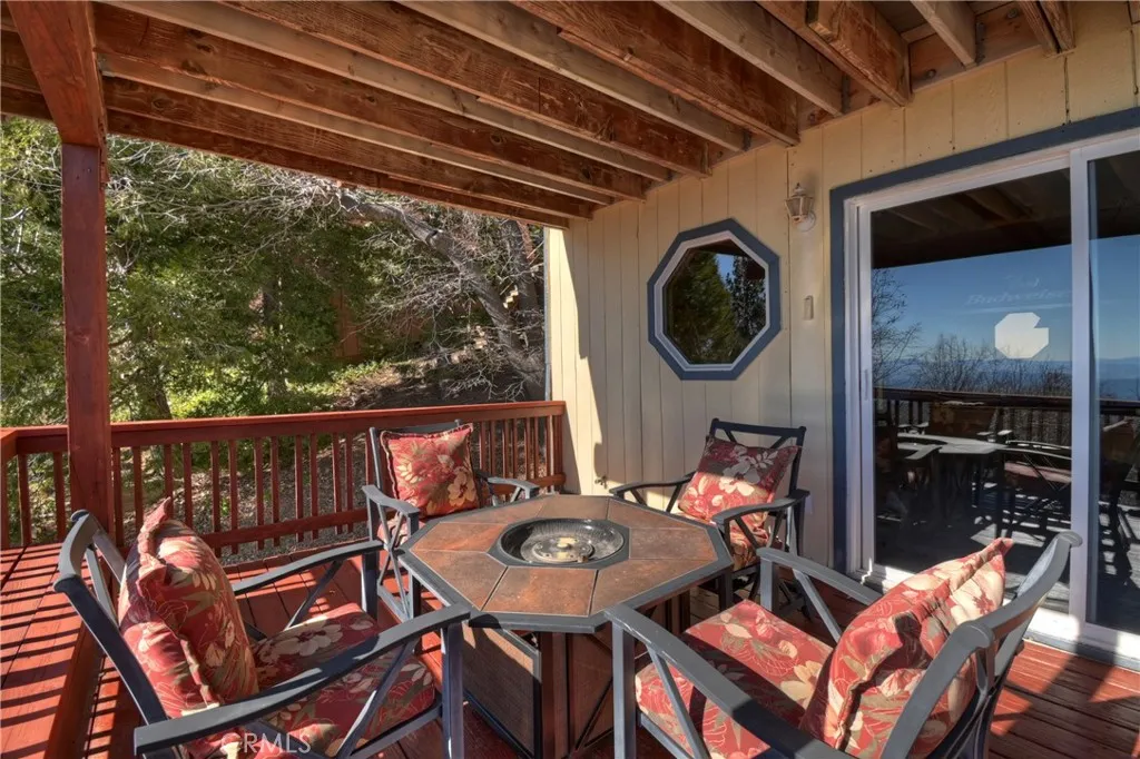 Bottom Level Back Deck